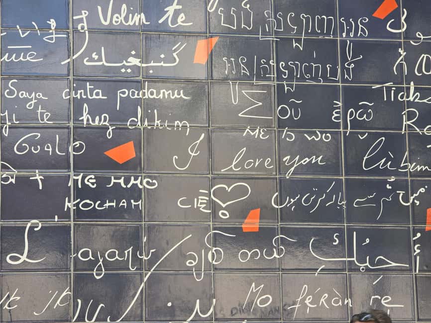 The historic district of Montmartre - Why Montmartre works well with a guide