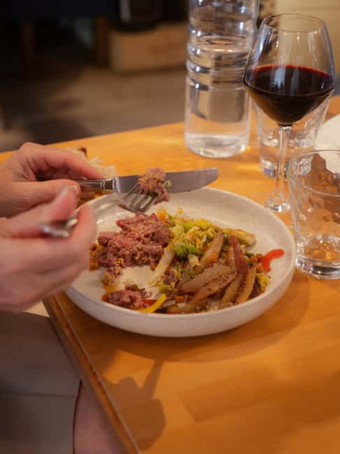The Ultimate Bordeaux Food Tour: Full Meal & Fine Wines - Who will get the most from the $102 price