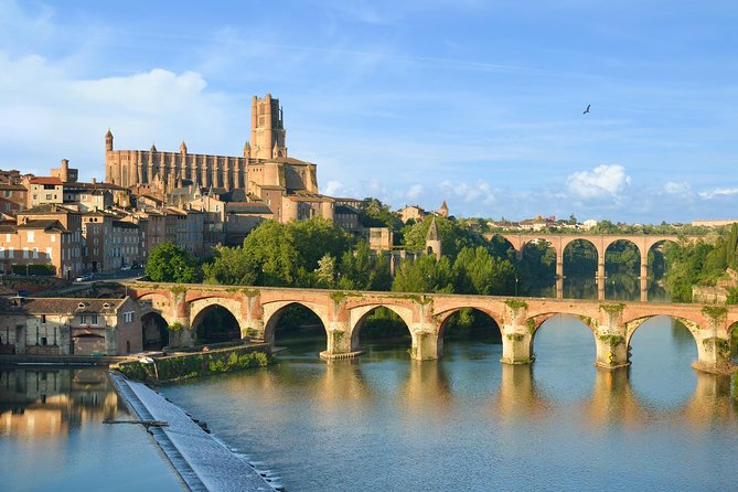 Toulouse: Albi and Cordes/Ciel Day Trip with Audio Guides - Four hours to build your own Albi visit