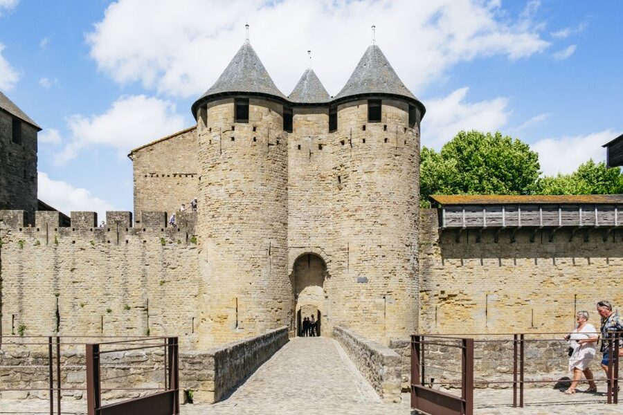 Toulouse: Carcassonne Day Trip by Coach with Audioguide - Entering the Cité de Carcassonne