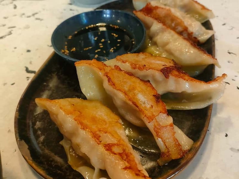 Toulouse: Guided Food Tour with Tastings - How the small group changes the experience