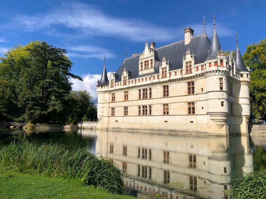 Tours: Chateaux Azay-le-Rideau and Villandry Morning Tour - Azay-le-Rideau and the château in the river