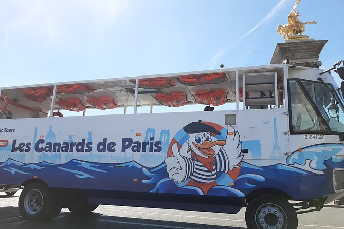 Tours of Paris and the Hauts-de-Seine in an Amphibious Bus - The Eiffel Tower view and Parc de Saint-Cloud