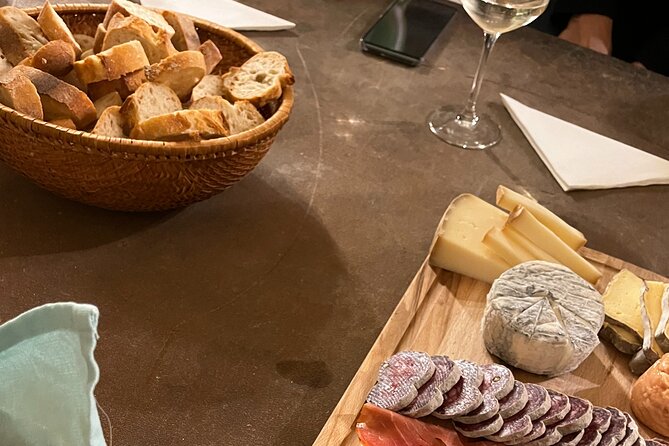 Traditional Gourmet Food & Wine Tour in Bordeaux - Why this Bordeaux food walk works so well