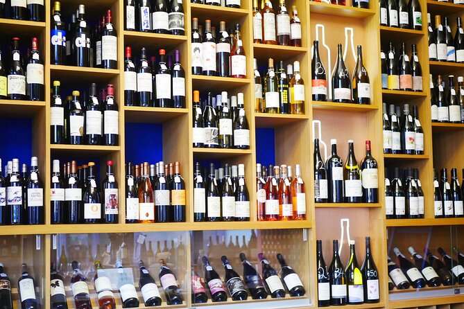 Traditional Gourmet Food & Wine Tour in Bordeaux - The final garden stop and a pause from city streets