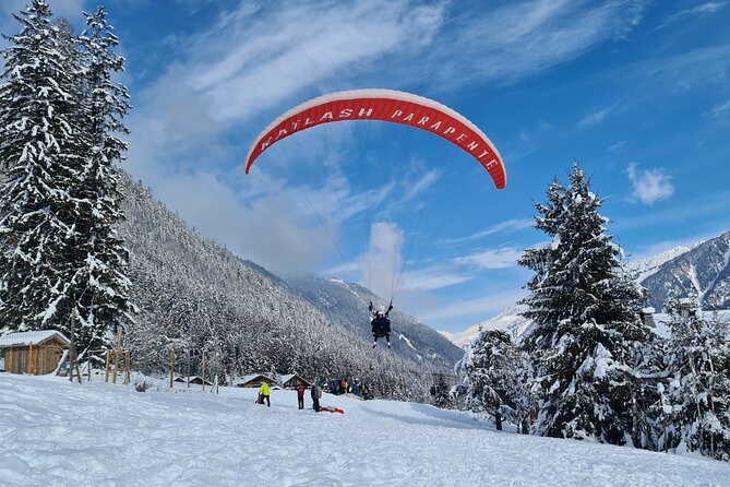 Two-seater paragliding flight in Chamonix - How the instructors shape the experience