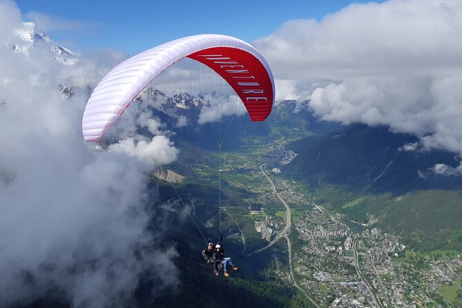 Two-seater paragliding flight in Chamonix - Safety, weather, and the feel of the flight
