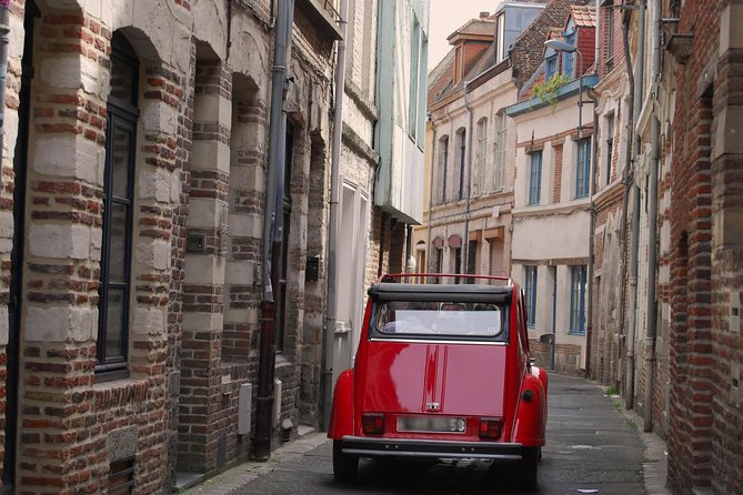 Unique Tour of Lille by Convertible 2CV - 1h00 - Starting at Place Rihour