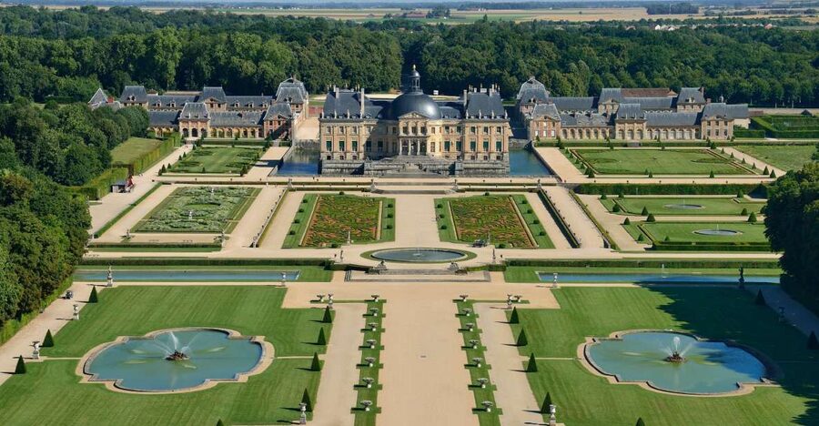Vaux le Vicomte Chateau Entry Ticket and Chateaubus Transfer - Why Vaux-le-Vicomte matters more than its pretty facade
