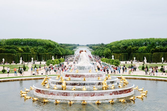 Versailles Château and Gardens Walking Tour from Paris by Train - How much walking should you expect?