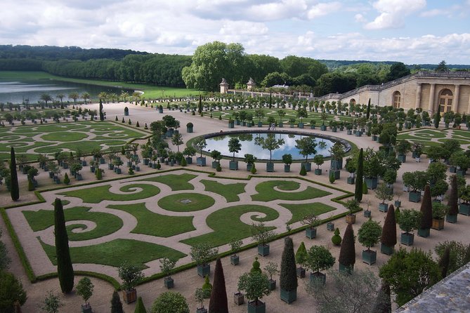 Versailles Palace and Gardens Tour by Train from Paris - Crowds, pace, and guide quality