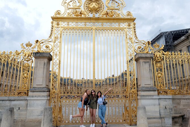 Versailles Palace and Gardens Tour from Paris - Meeting in Paris and riding to Versailles