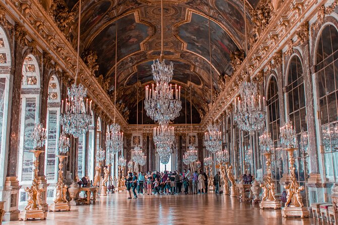 Versailles Palace & Gardens Guided Tour - Why Versailles works best with a guide