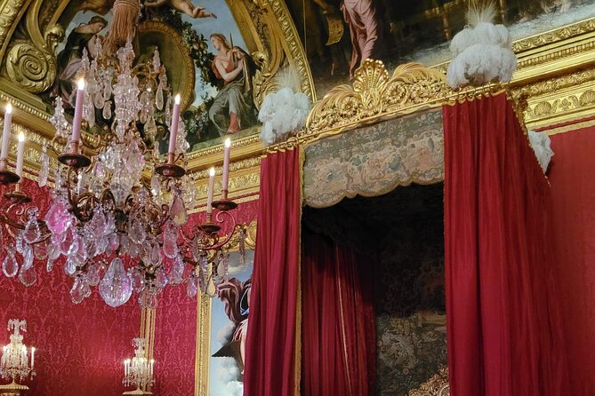 Versailles Palace Guided Tour with Gardens Access - What the $98.33 price gets you