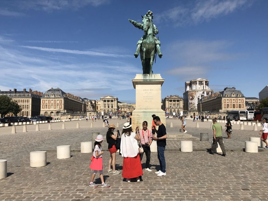 Versailles: Palace Guided Tour with Skip-the-Line Ticket - Why a guided visit helps at Versailles