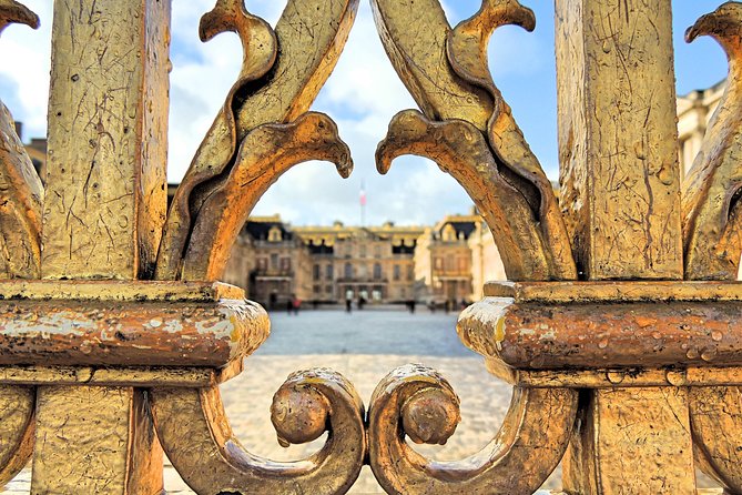 Versailles Palace & Marie-Antoinette's Estate Guided Tour - Why a full day makes sense at Versailles