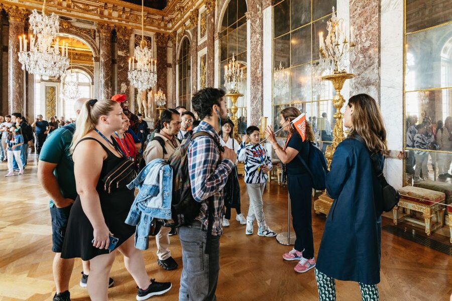 Versailles: Palace of Versailles Skip-the-Line Guided Tour - Why a guide helps at Versailles
