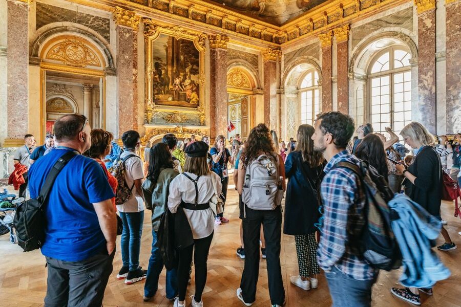 Versailles: Skip-the-Line Tour of Palace with Gardens Access - Key points at a glance