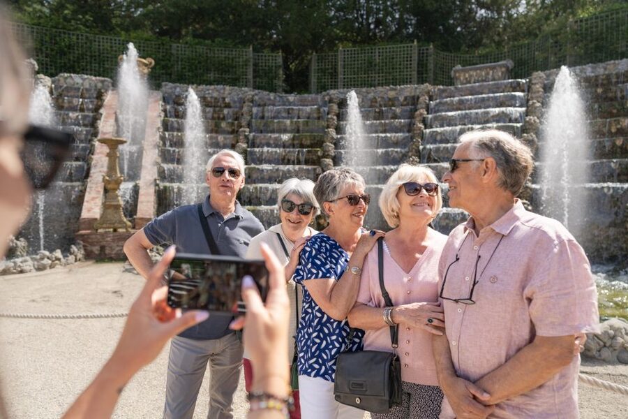 Versailles: Skip-the-Line Versailles Palace and Gardens Tour - Key points to know before you book