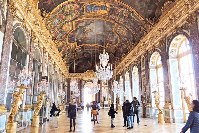 Versailles Small Group Guided Tour with Local Guide - The Royal Chapel and the palace’s working side