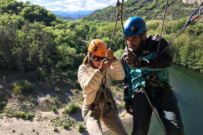 Via corda in Ardèche + big abseil - A high route above the Chassezac