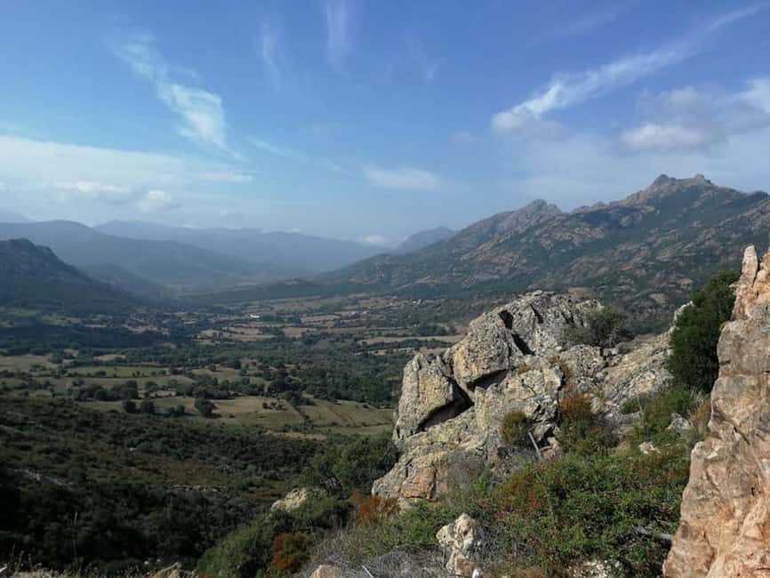 Vieux Villages L'authenticité Corse - Sant’Antonino, the headline village