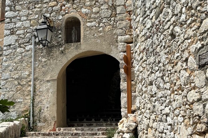 Villages Médiévaux,Grasse, Gourdon, Tourrettes sur Loup, St Paul - Timing, meals, and practical comfort