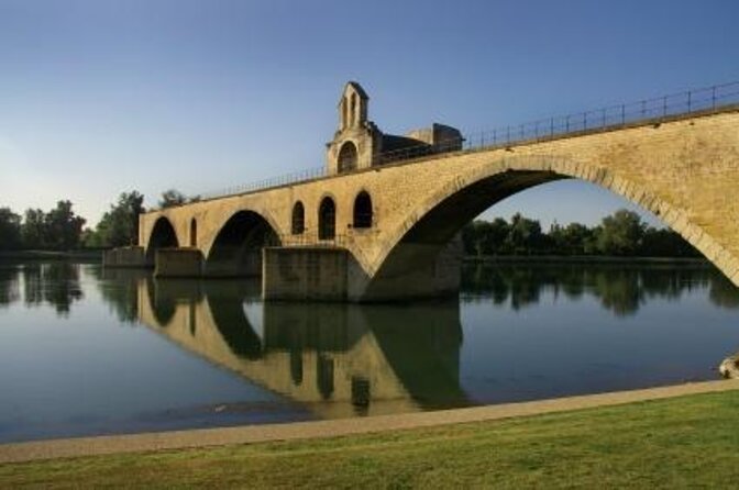 Visit Avignon and Villeneuve lez Avignon aboard a Double-Decker Bus - Key points before you board