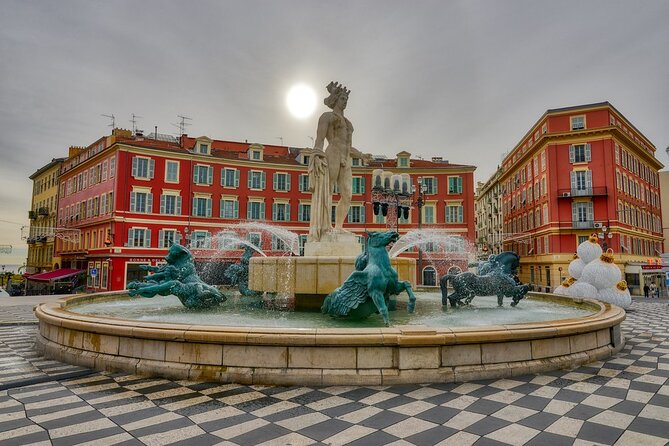 Visit Nice in 2h with Local Certified Guide - Climbing Castle Hill to the waterfall