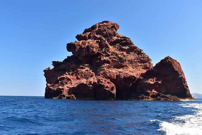 Visit Scandola, the creeks of Piana by boat - From Gargalo’s Genoese tower to Capo Rosso’s caves