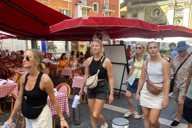 Walking tour of Nice, the old town & the Coline du Château - Nejib’s guiding style and what you receive