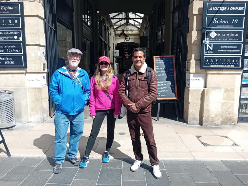 Welcome to Bordeaux: Private Walking Tour with a Local - Meeting at your accommodation or in central Bordeaux