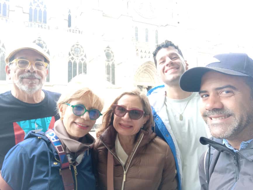 Welcome to Bordeaux: Private Walking Tour with a Local - The guides make the format work