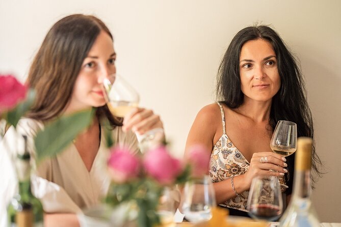Wine Tasting Class: Tour de France in Nice City Centre - Why the Two-Hour Evening Slot Works